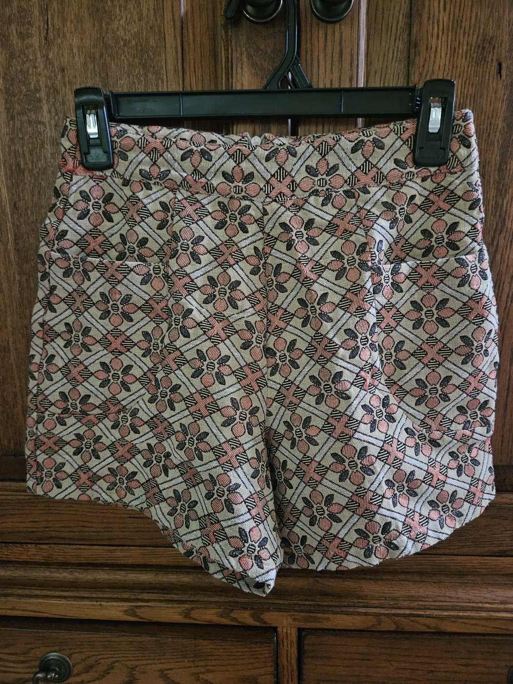 Vintage Turkish Floral And Geometric Patterned Woven High Waist Shorts XS